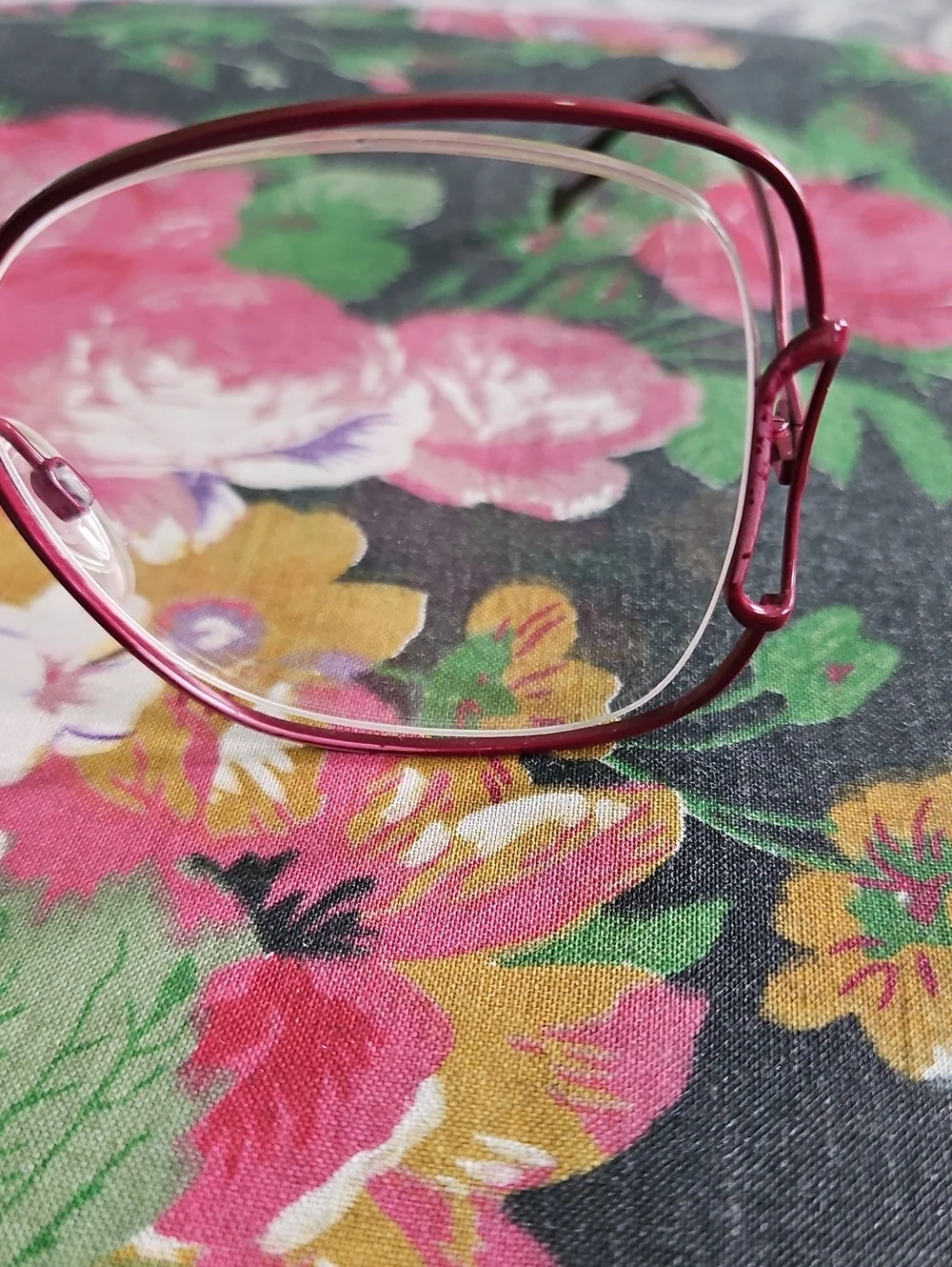 Vintage Wire Frame Burgundy Glasses